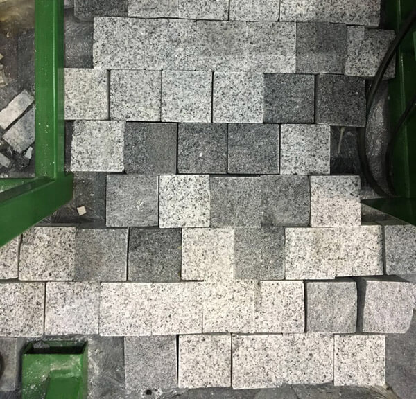 La gravedad de piedra alimentar la divisi&oacute;n de ladrillo machine1