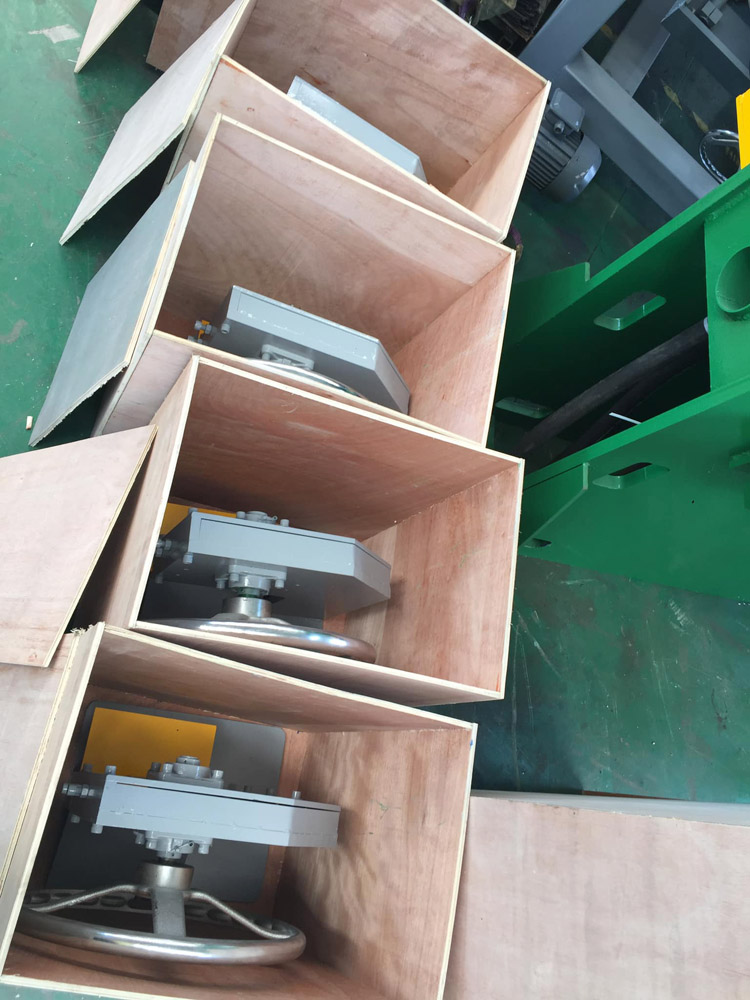 M&aacute;quina de divisi&oacute;n de piedra de mosaico y divisores de piedra de mamposter&iacute;a, casi listos para estar a Marruecos 2